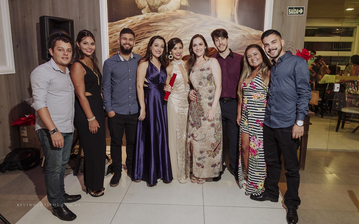 Recepção Festa de formatura da Karyme Hassan, formanda de Direito Uniritter no Restaurante Marquês Bier por Kevin Medeiros fotógrafo de Canoas, Porto Alegre e região rs