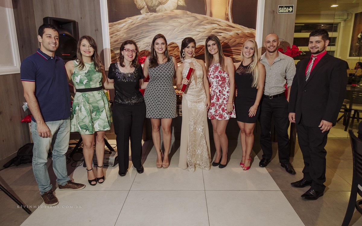Recepção Festa de formatura da Karyme Hassan, formanda de Direito Uniritter no Restaurante Marquês Bier por Kevin Medeiros fotógrafo de Canoas, Porto Alegre e região rs