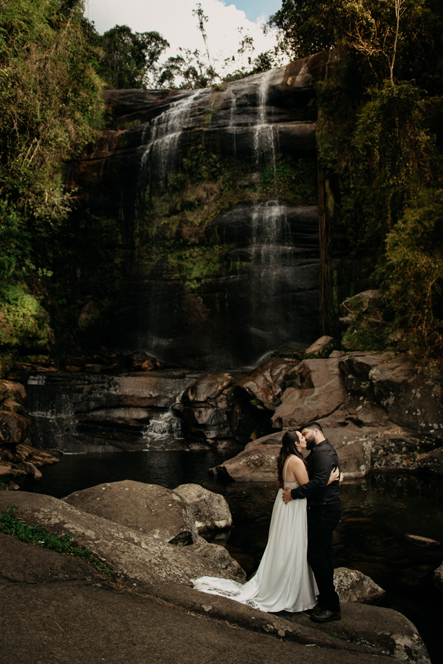 elopement wedding cachoeira