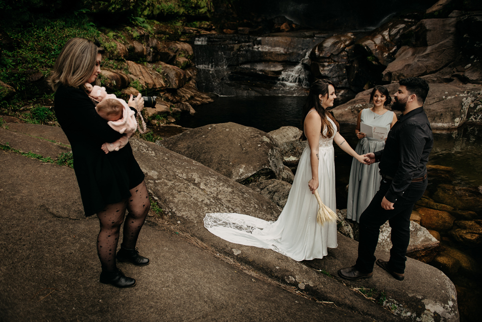 elopement wedding cachoeira