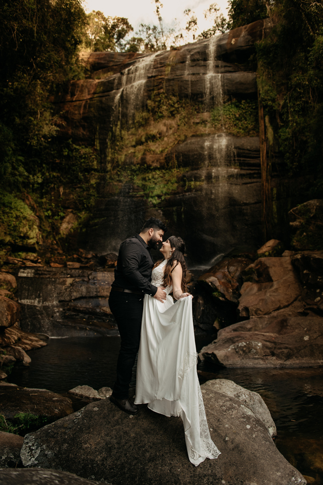 elopement wedding cachoeira