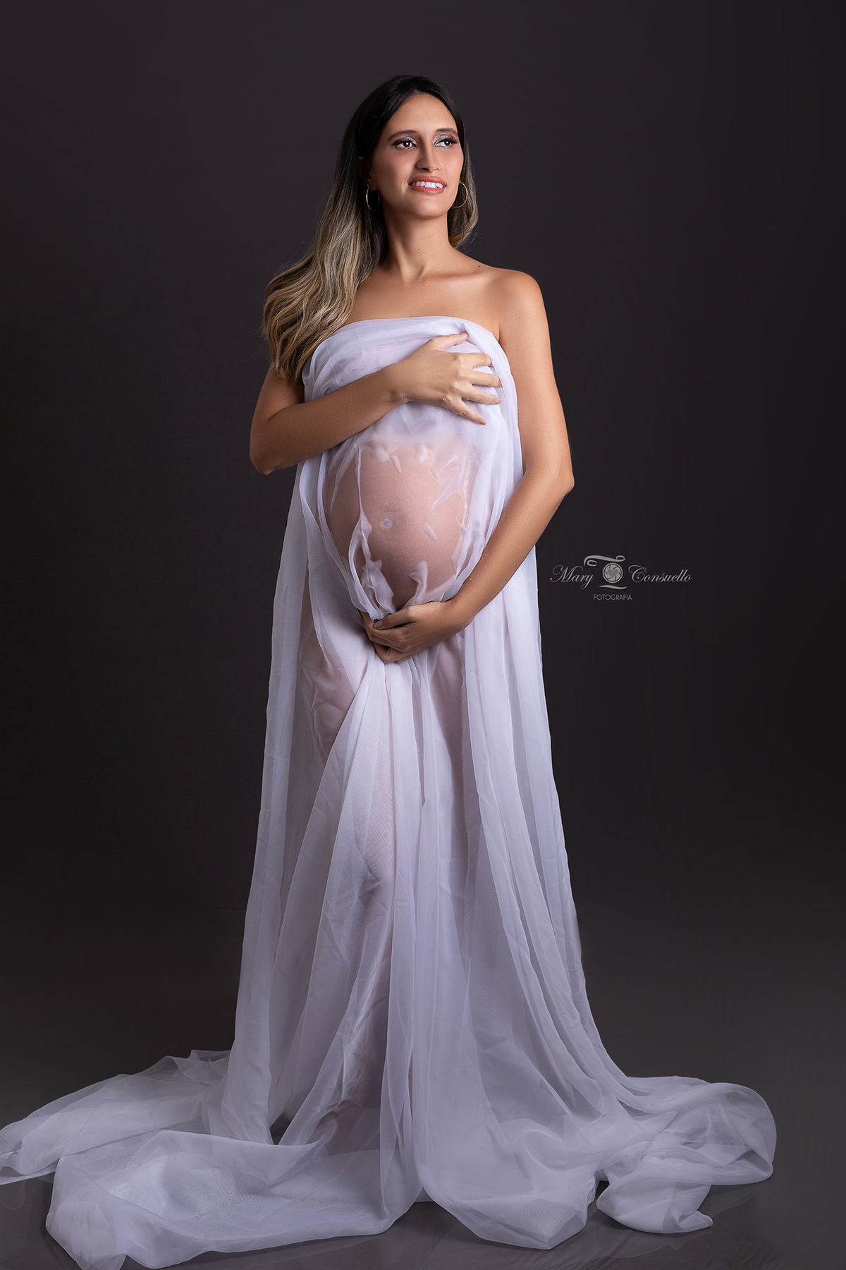 gestante ensaio fotográfico realizado no estúdio no rio de janeiro