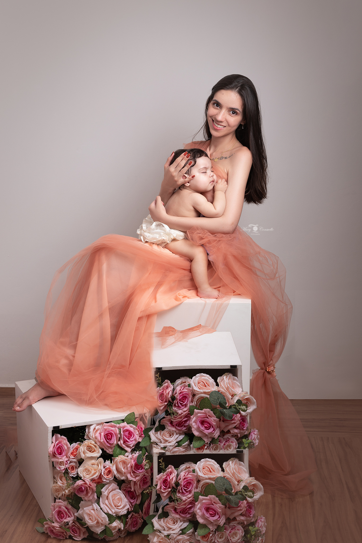 ENSAIO DIA DAS MAES COM BEBE, ENSAIO DIA DAS MAES EM STUDIO FOTOGRAFICO EM CAMPO GRANDE- RJ