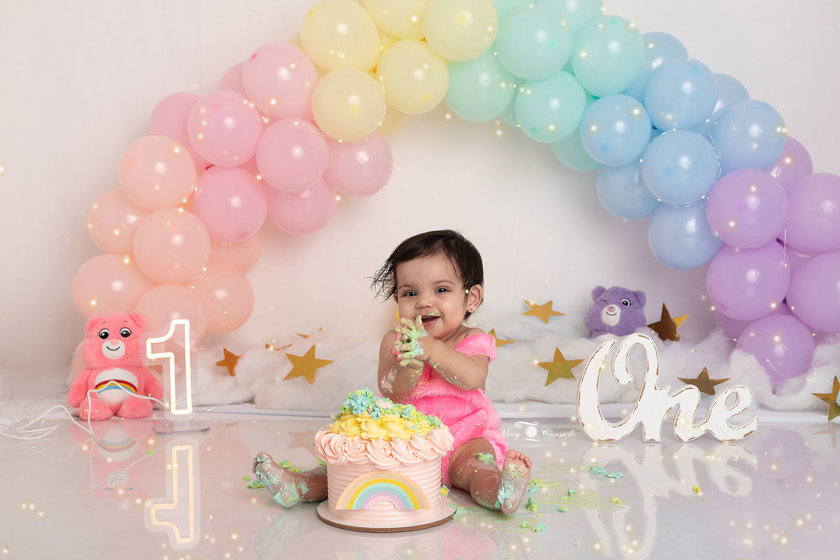 SMASH THE CAKE, BEBE UM ANO