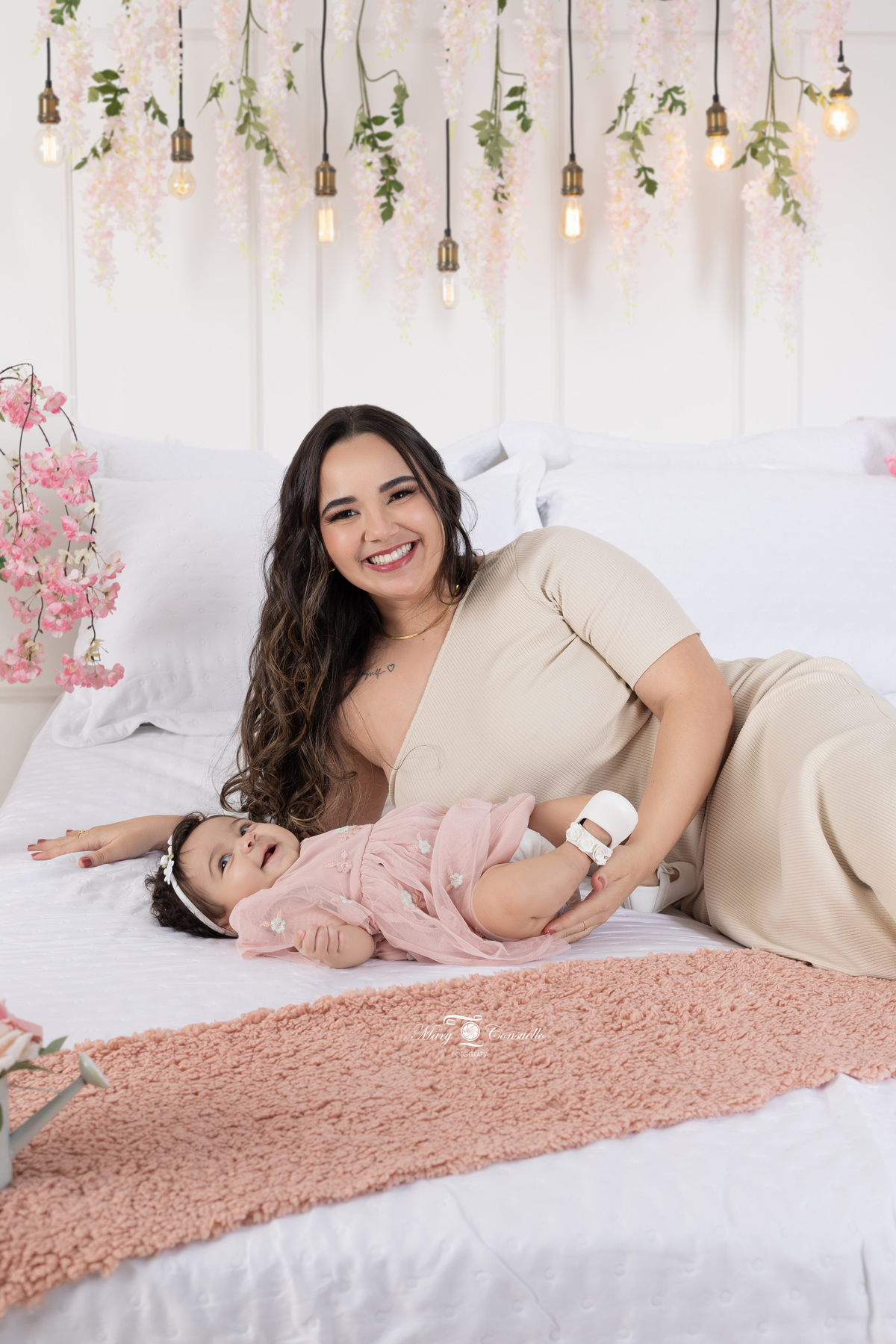 fotografia mãe e filha no Studio fotográfico em campo grande rio de janeiro 
