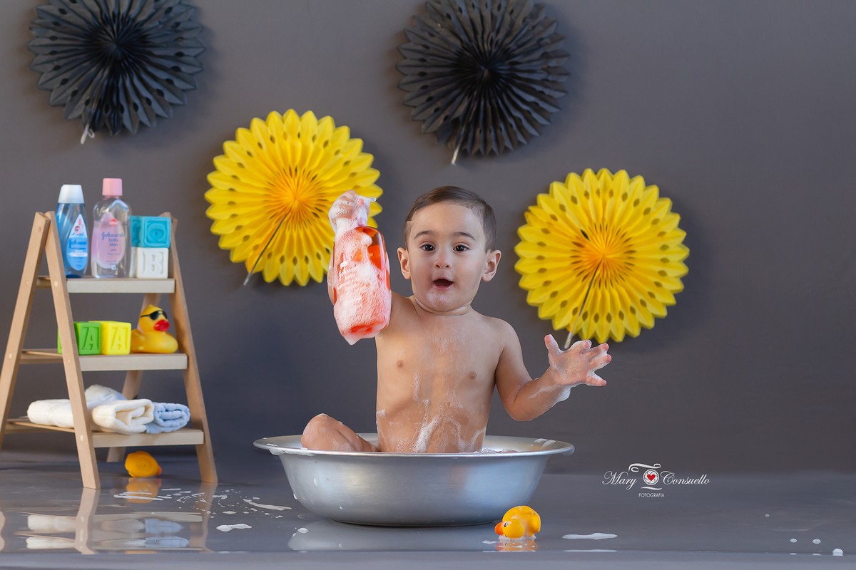 Smash the Cake - Ensaio Fotográfico - RJ - fotografia de crianças - ensaio hora do banho