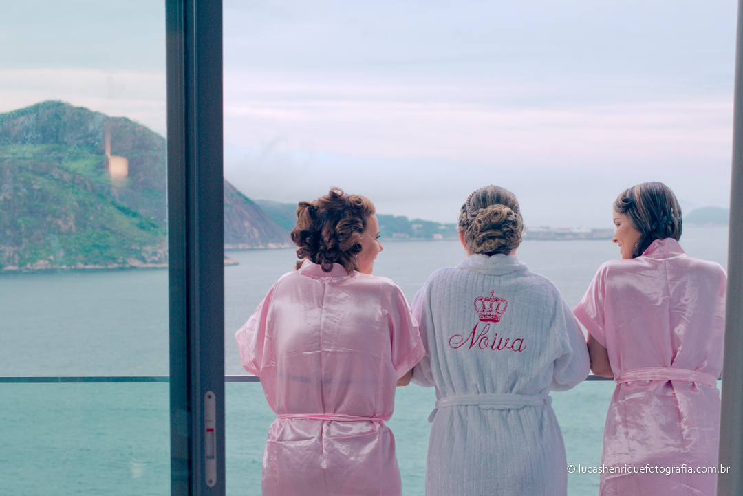 Lucas Henrique Fotografias, Fotografo de Casamento,Criatividade, Fotografo Criativo,bride, Lucas Henrique, Lucas Fotografo,Casar de dia, Photo,Love,Vestido de Noiva,Vestido,Noivo, Making of, Making of do noivo, Making off, Fotografo,Fotografo em Niter&oac