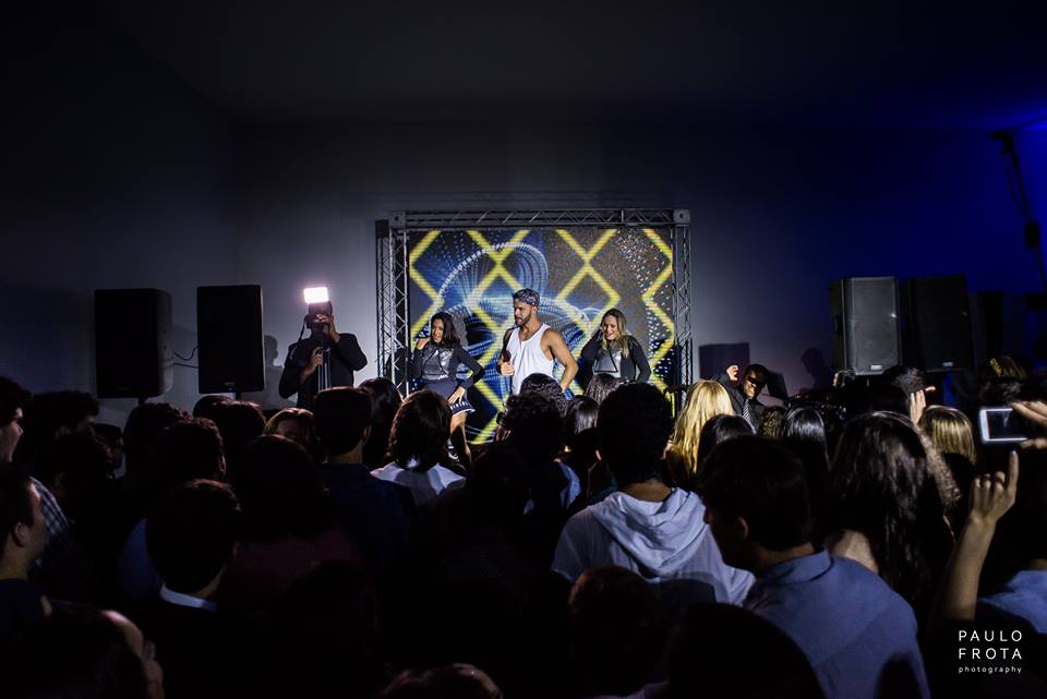 Pista de dança com o dançarino Daniel Saboya