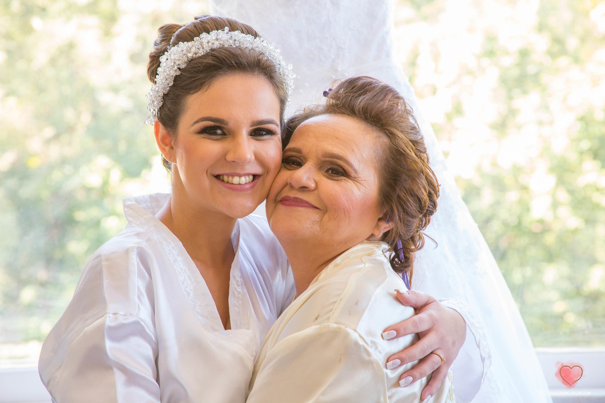 Noiva e mãe da Noiva Casa Fróes
