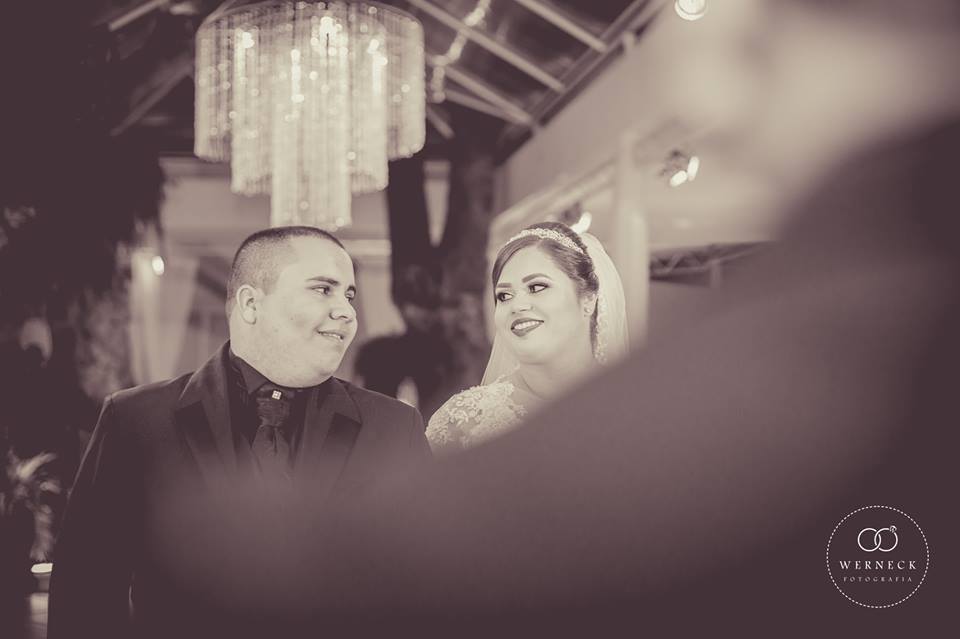 Casal na cerimônia Casa Fróes