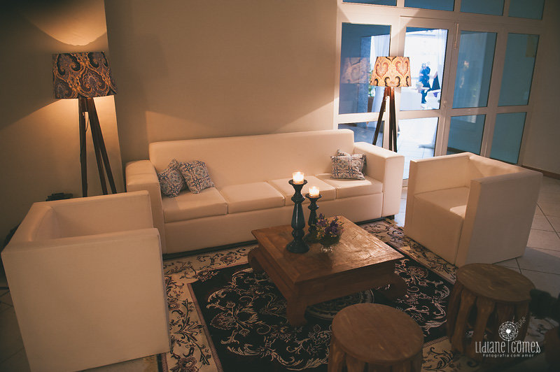 Decoração Branca com rústico Casa Fróes Niterói