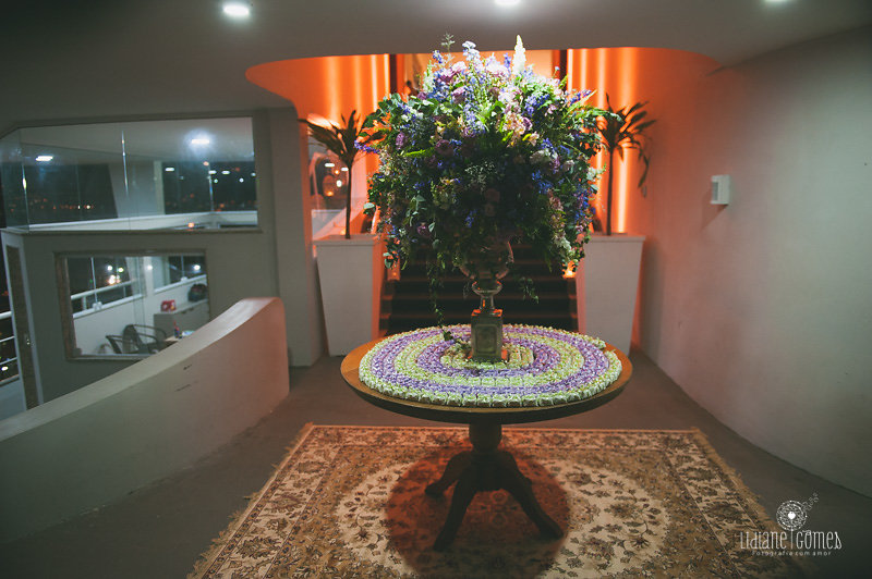 Arranjo floral entrada casamento Casa Fróes Niterói