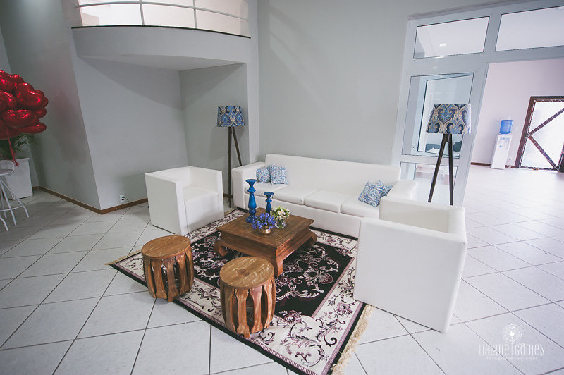 Espaço lounge dentro da pista de dança Casa Fróes Niterói