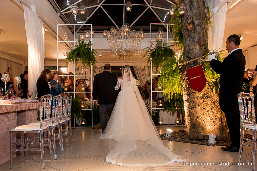 Entrada Noiva Casa Fróes