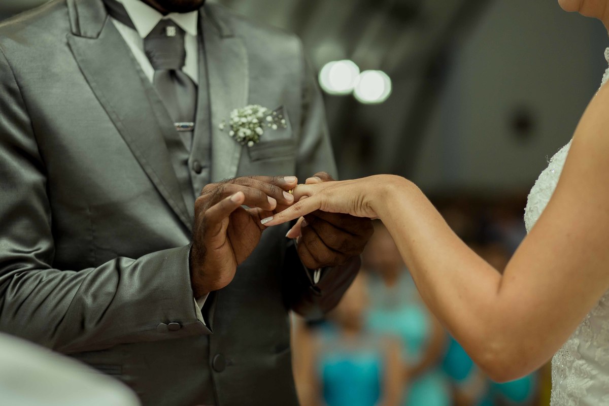 igreja, casamento, são vicente, são paulo, noivos, altar, noivo , alianças dos noivos, aliança , troca de alianças
