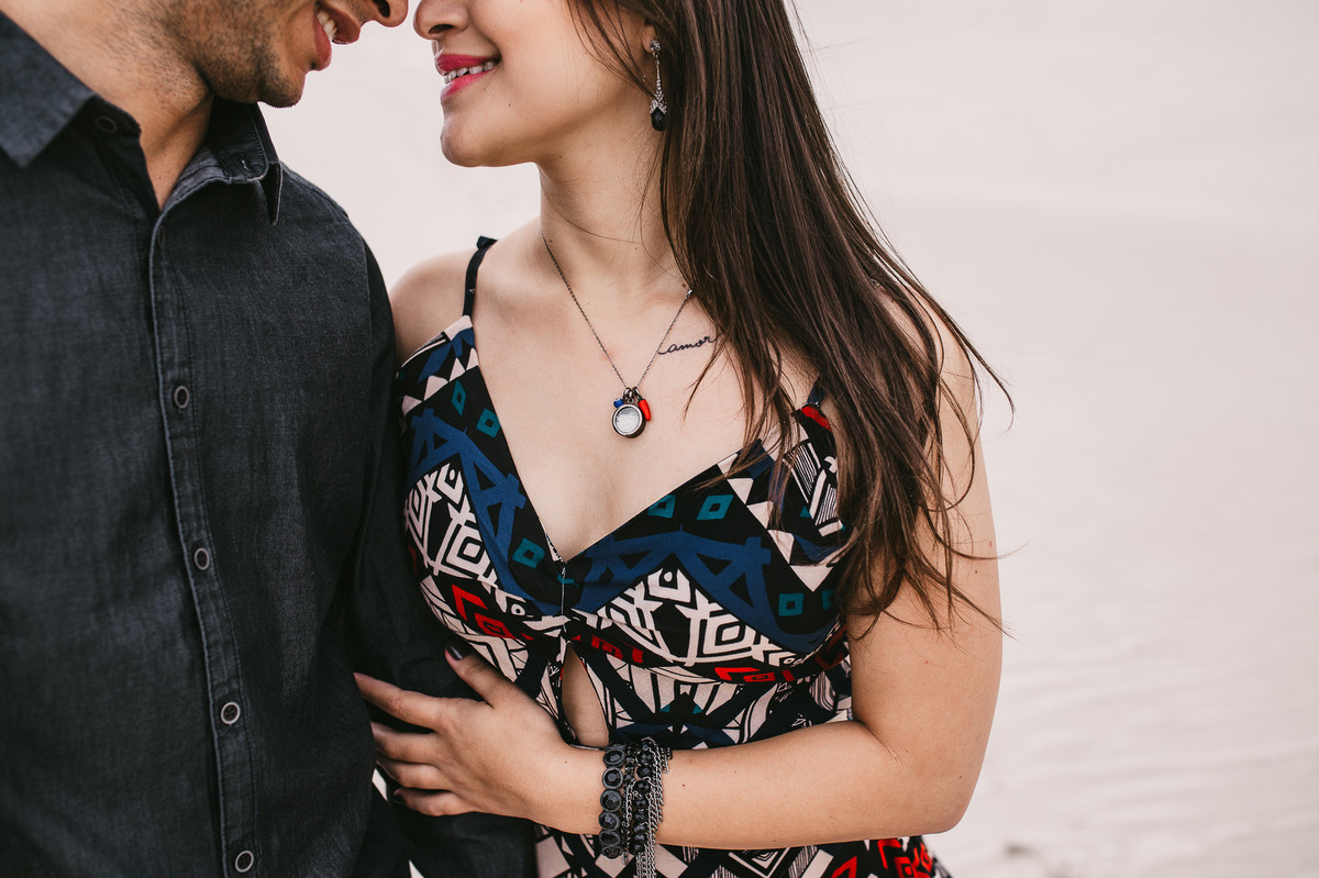 detalhe tatuagem foto na praia