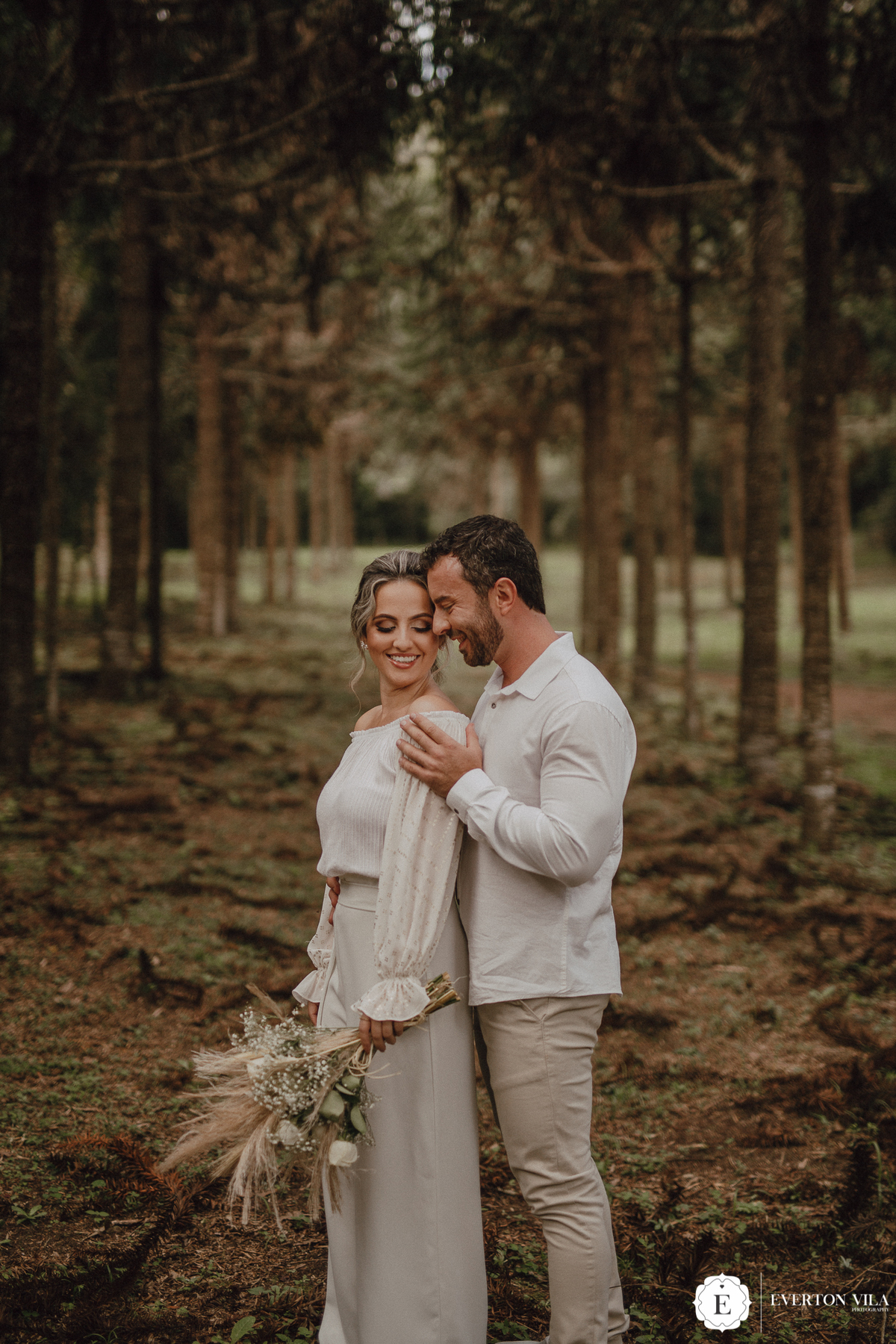 Inspiração de ensaio pré wedding na floresta