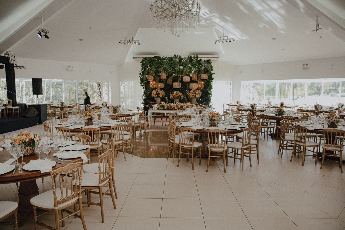 Decoração de casamento em salão