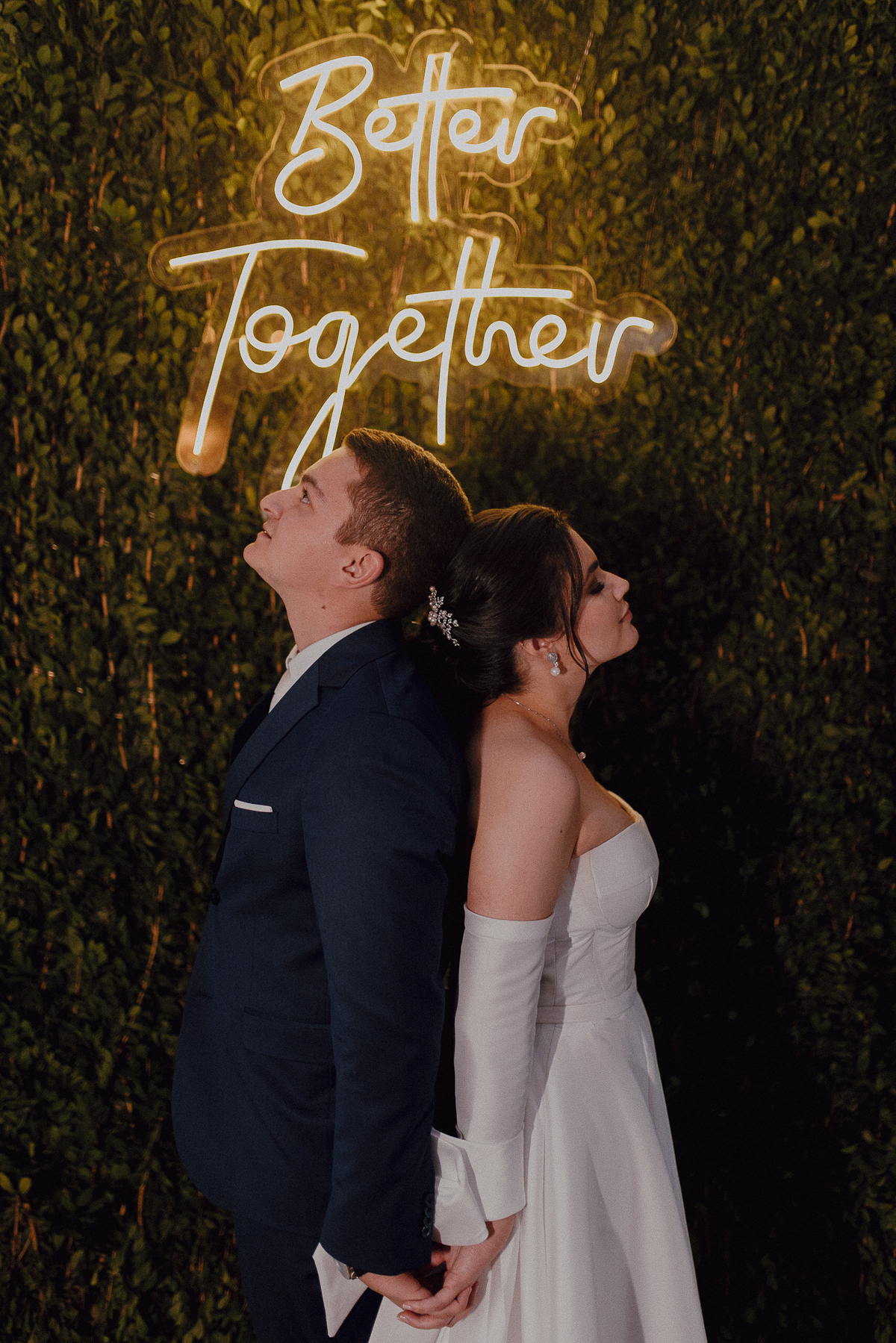 Fotos criativas de casal em painel de LED