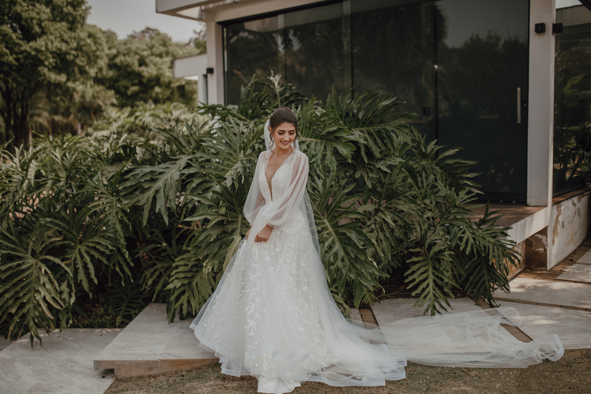 Inspiração de vestido de noiva para casamento de dia