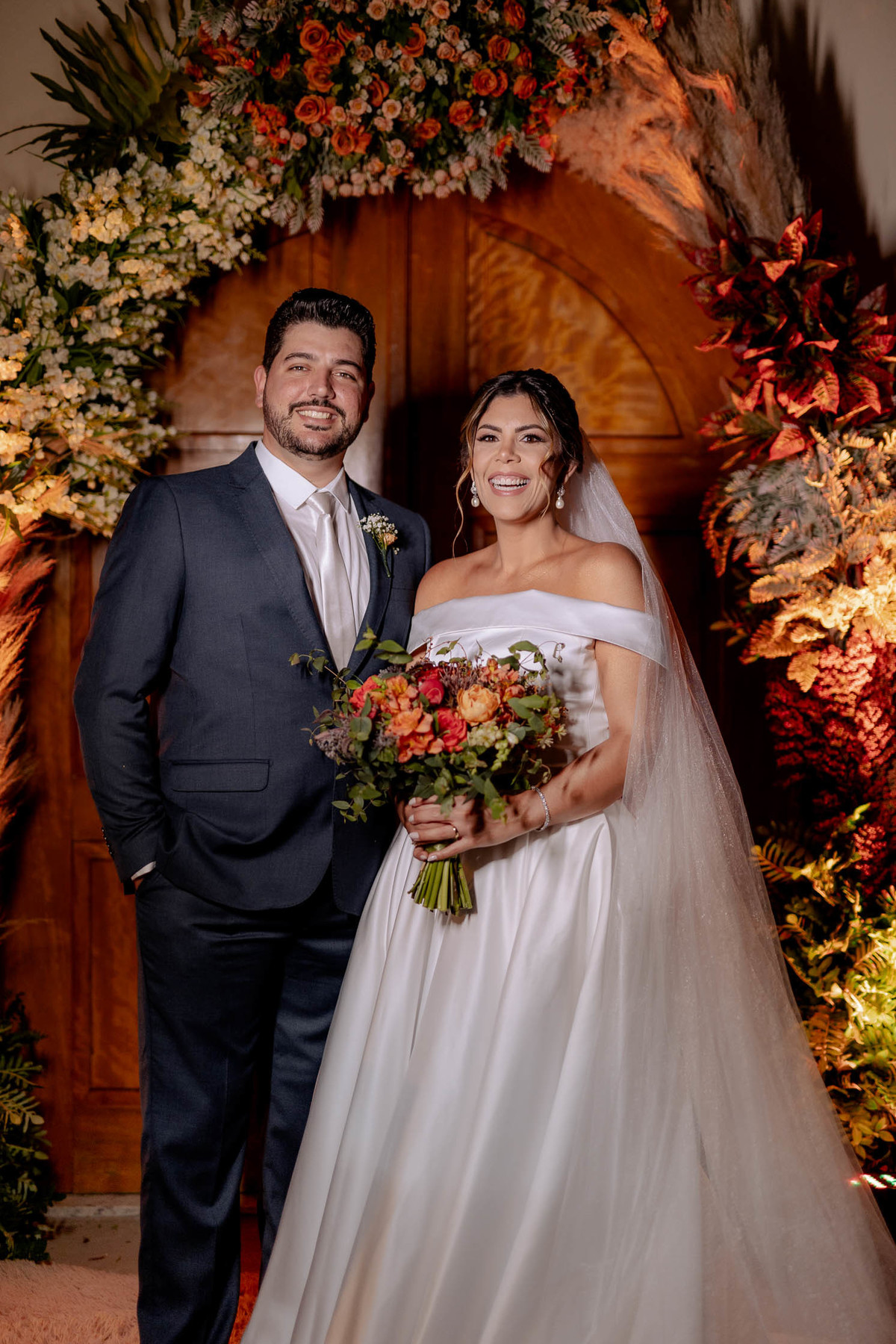 Casal lindo em ensaio pós cerimônia 