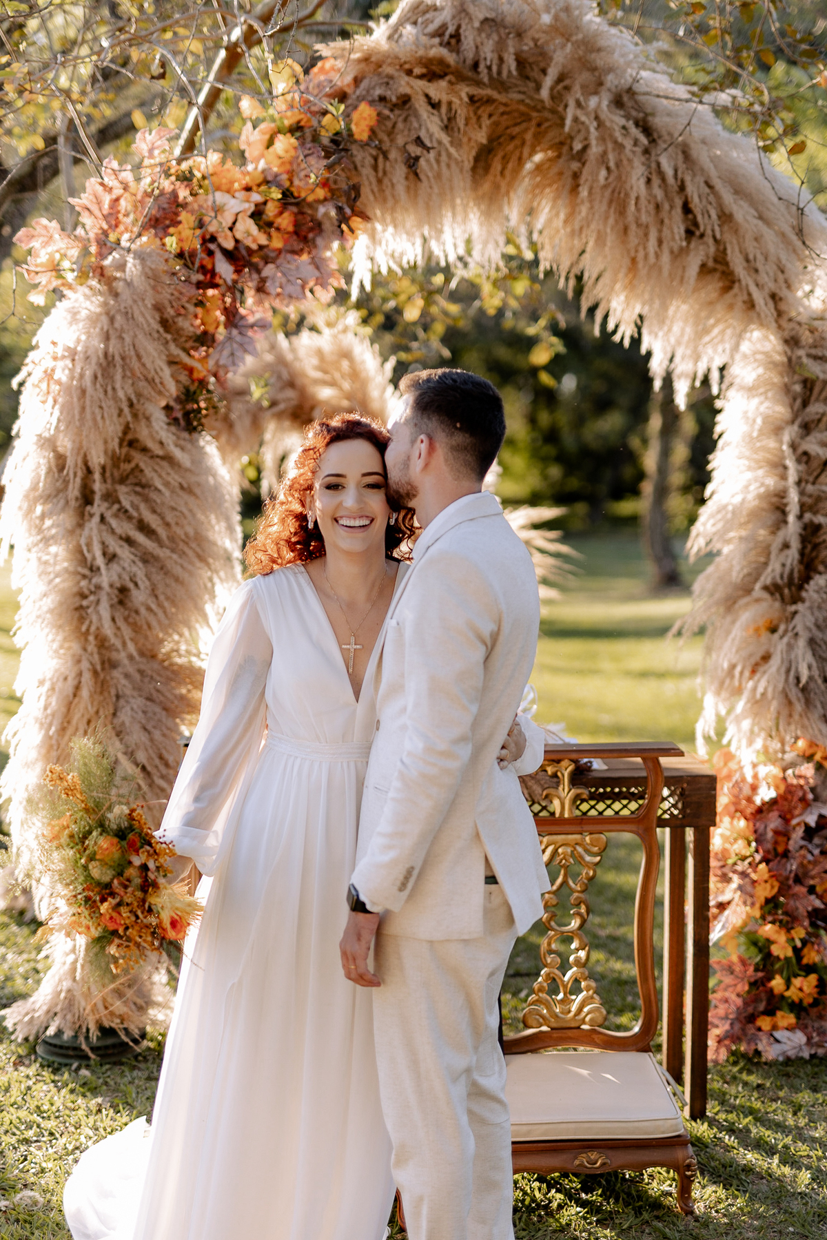 Ensaio pós cerimonia com capim dos pampas 