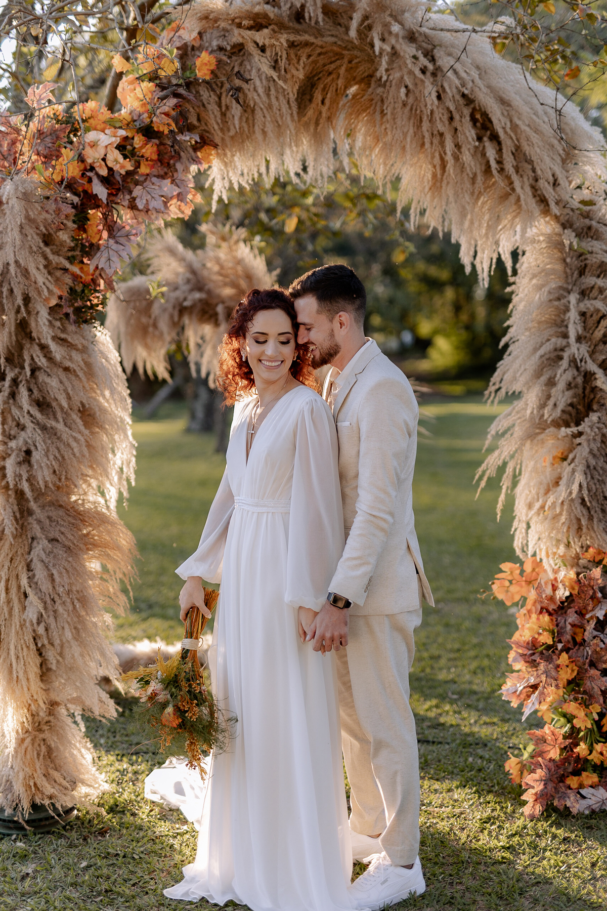 Ensaio pós cerimonia com capim dos pampas 