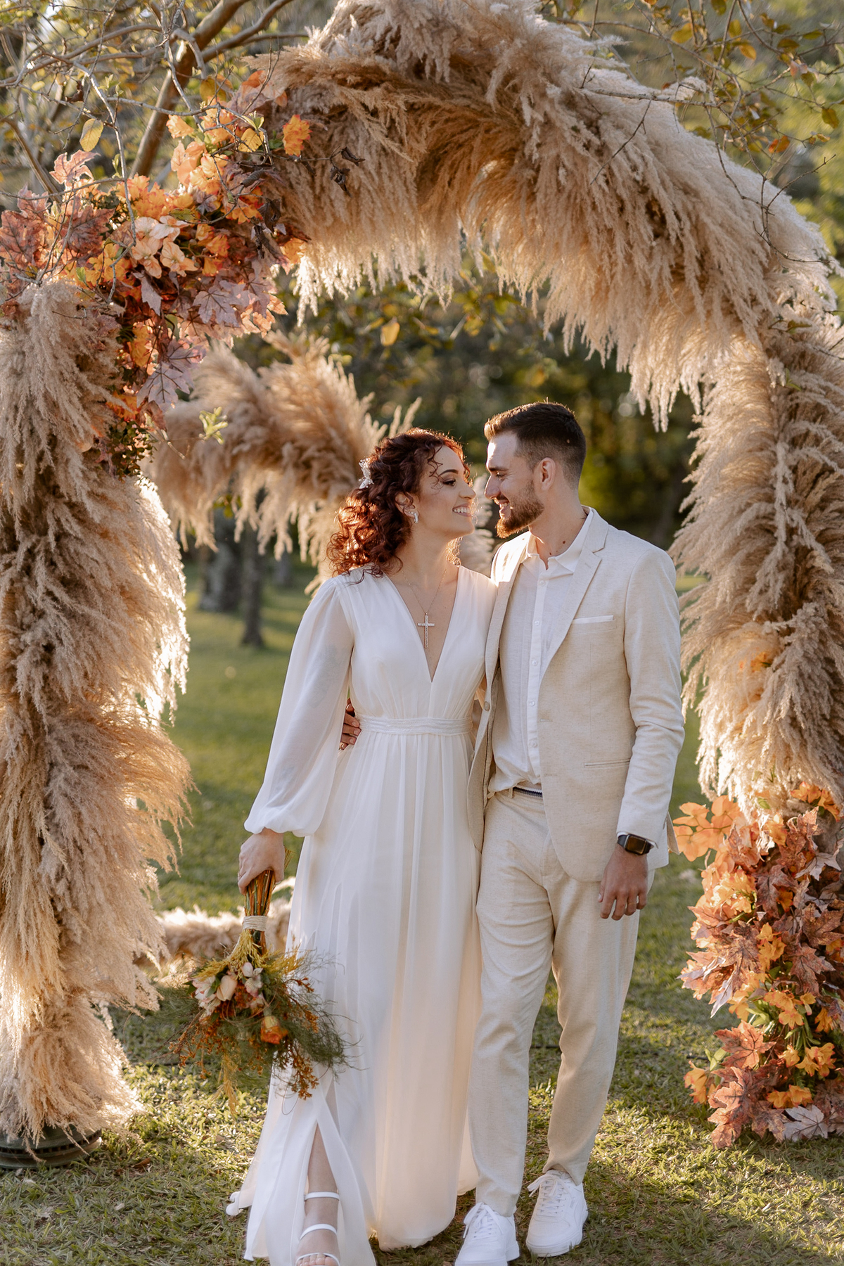 Inspiração de foto casal ao ar livre 