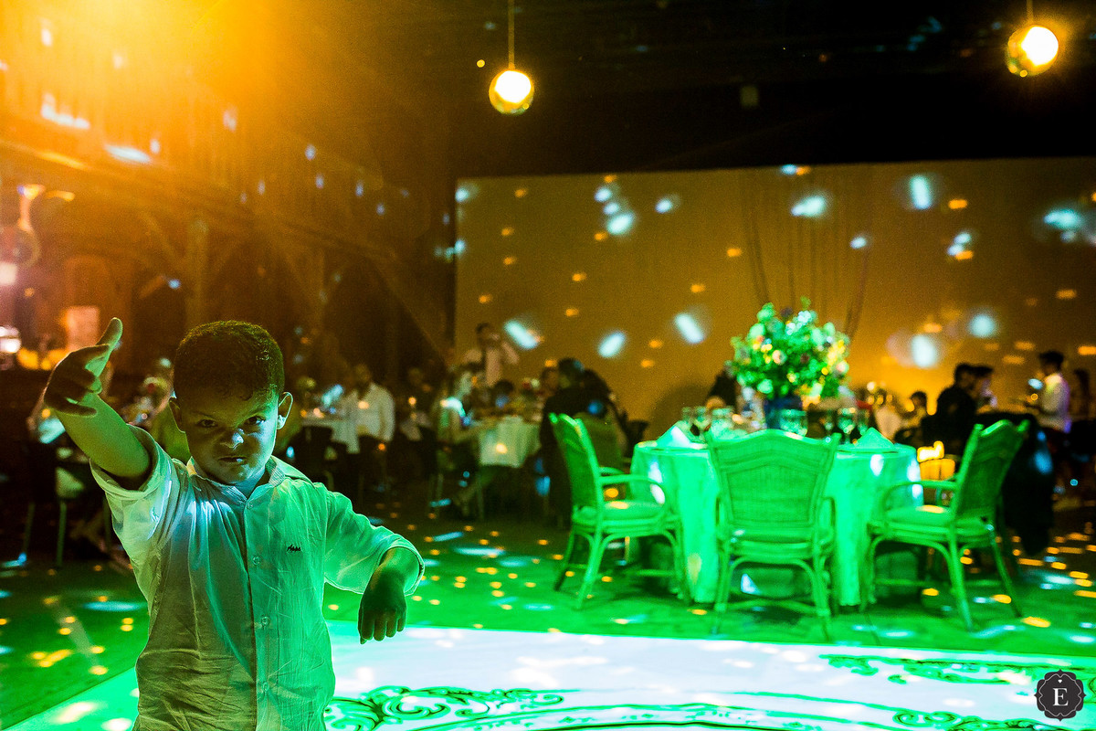 criança brincando em festa de casamento em cianorte pr