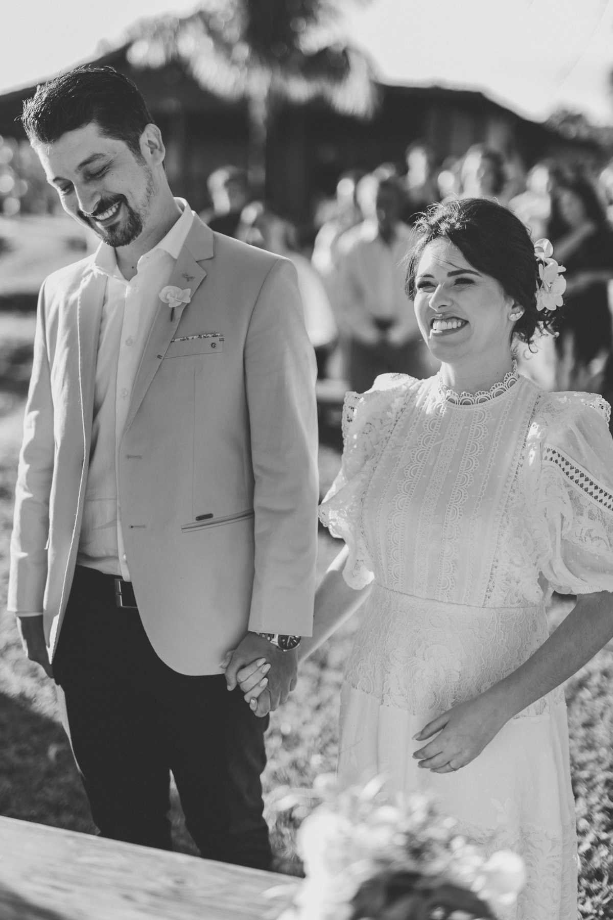 Momento descontraído do casal na cerimônia