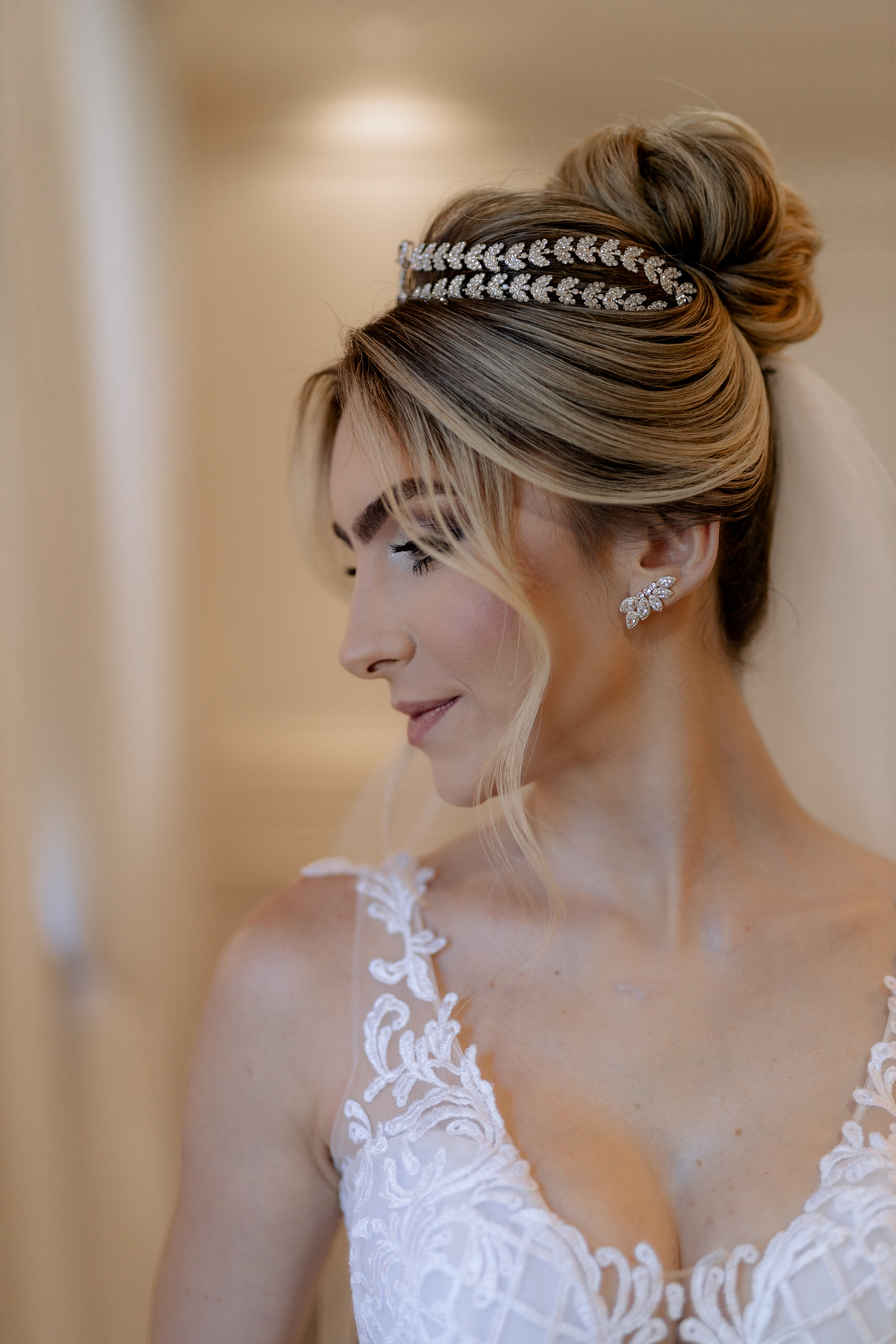 Noiva com penteado de coque 