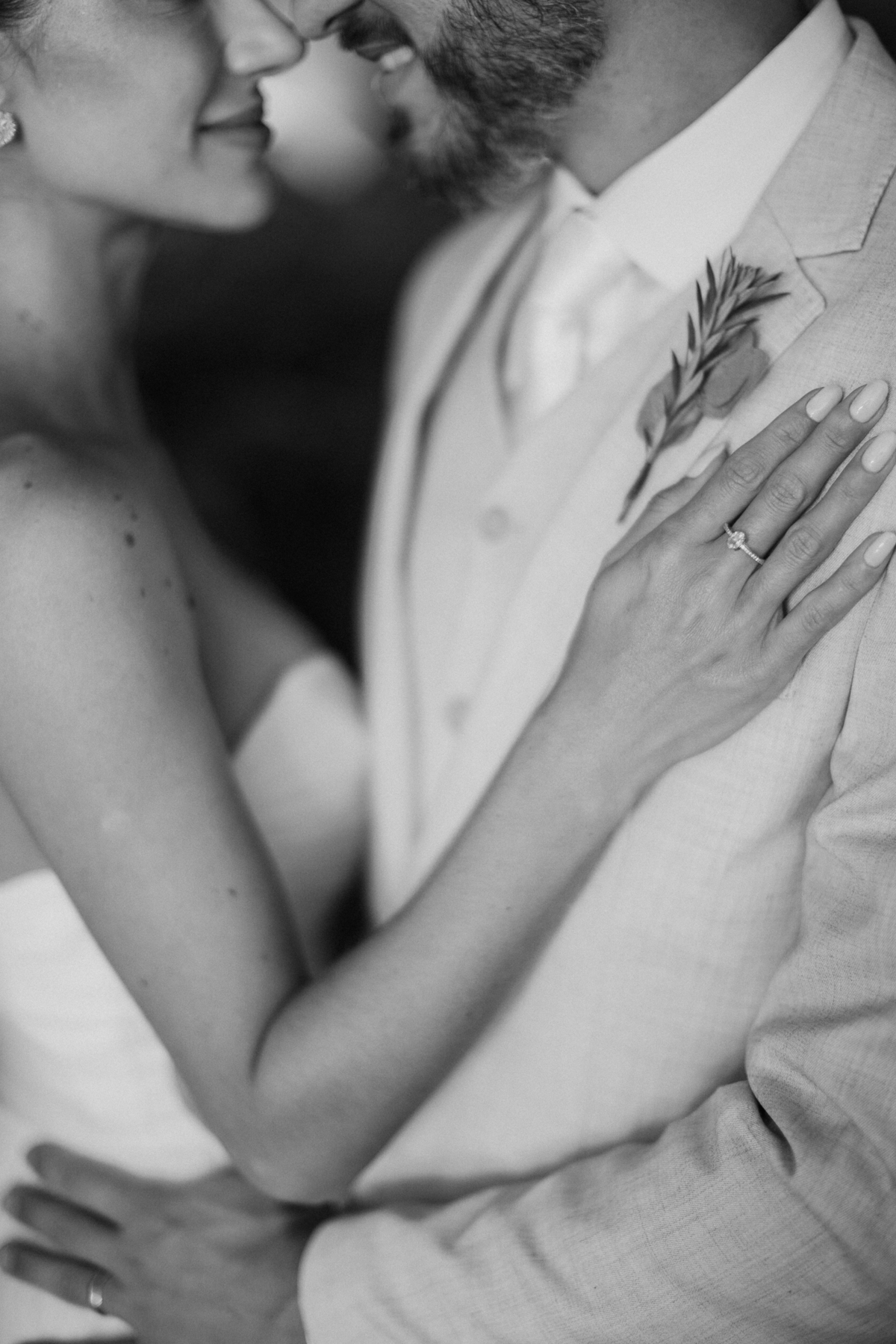 Foto de detalhe para noivos