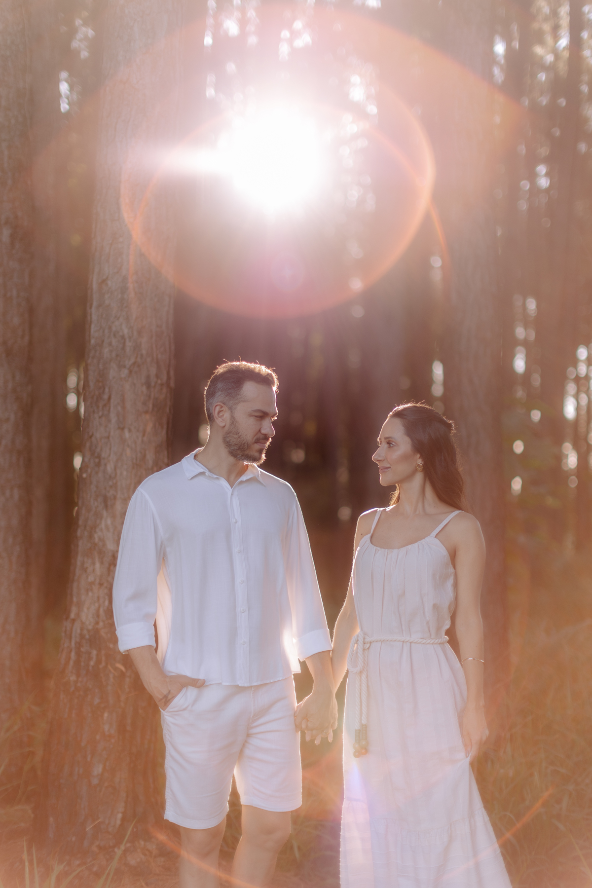 inspiração de look para ensaio na floresta 