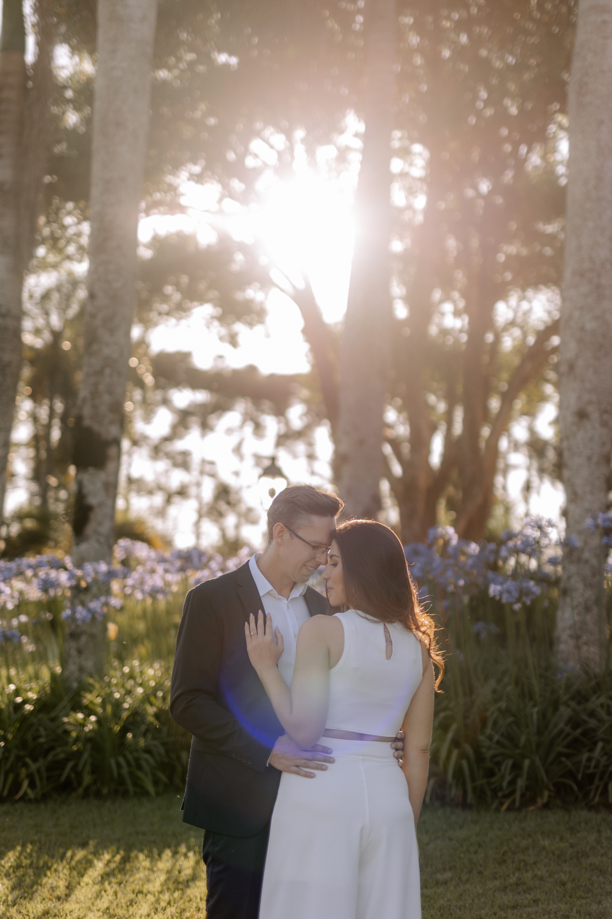 Ensaio de casal no campo em Umuarama 