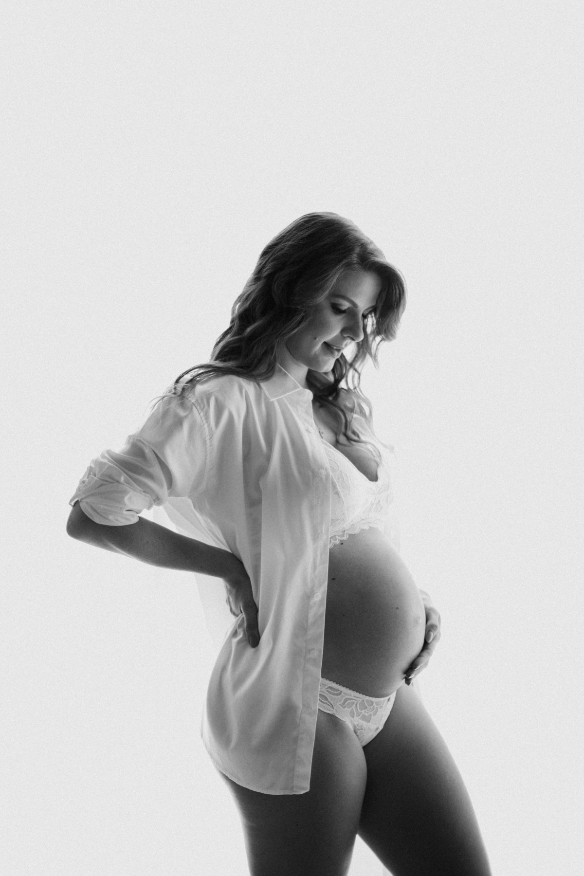 Inspiração de ensaio gestante em estúdio 