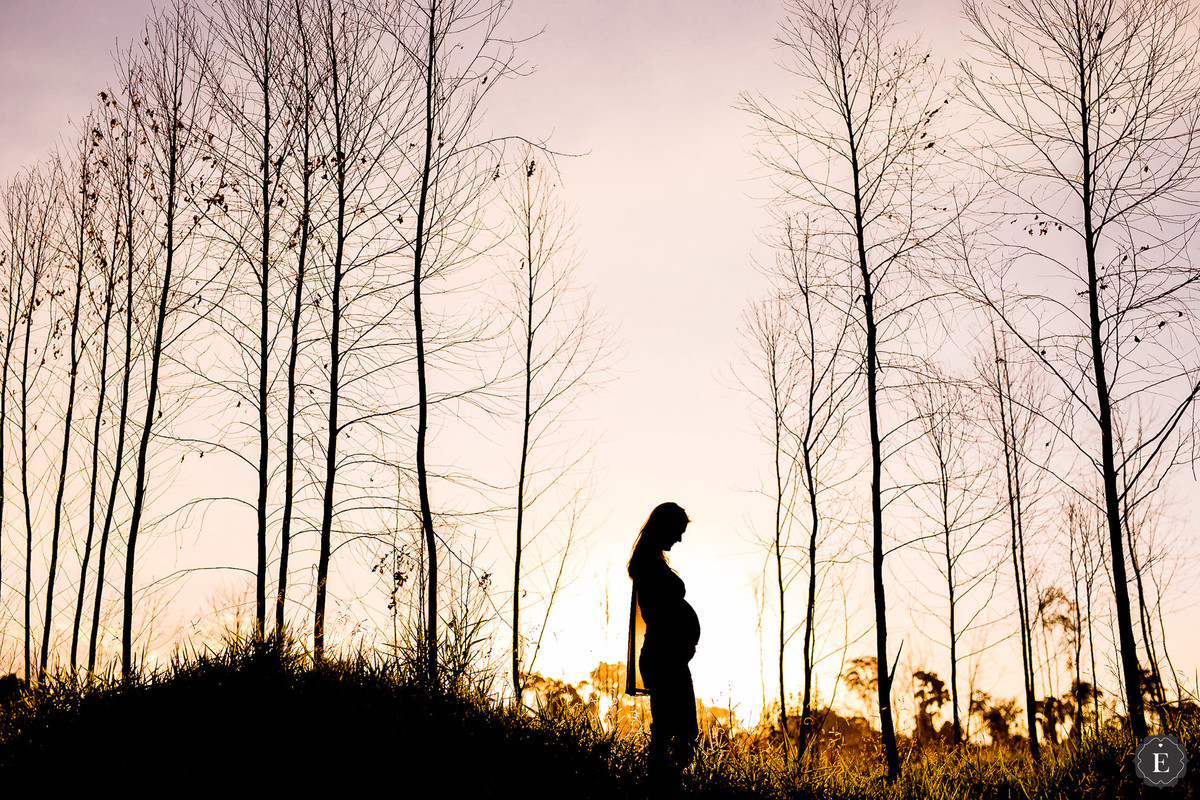 ensaio de gestante ao ar livre no por do sol em cianorte pr