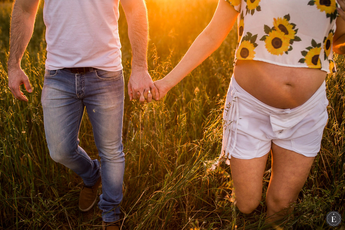 casal em fotos criativas de gestante em cianorte