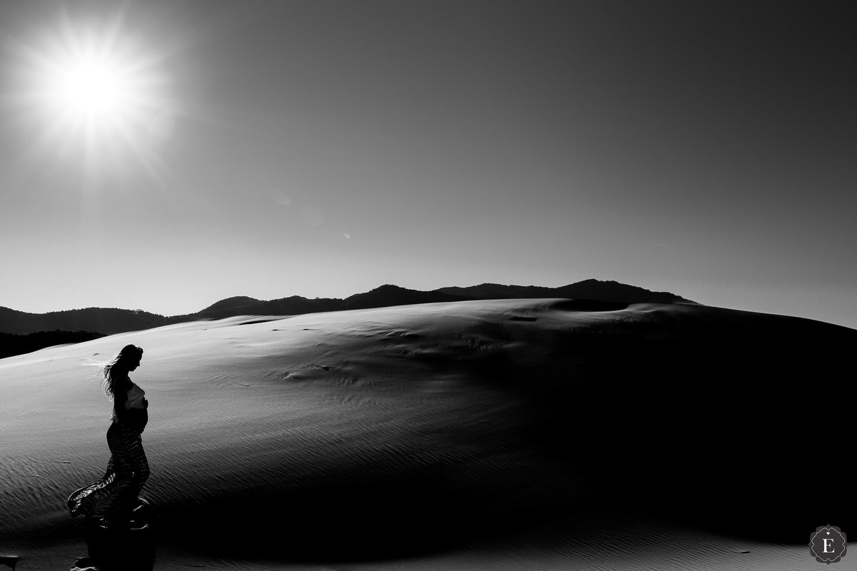 linda mamae em ensaio de gestante nas dunas de florianopolis