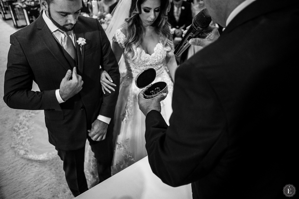 porta alianças de prata para casamento clássico no parana