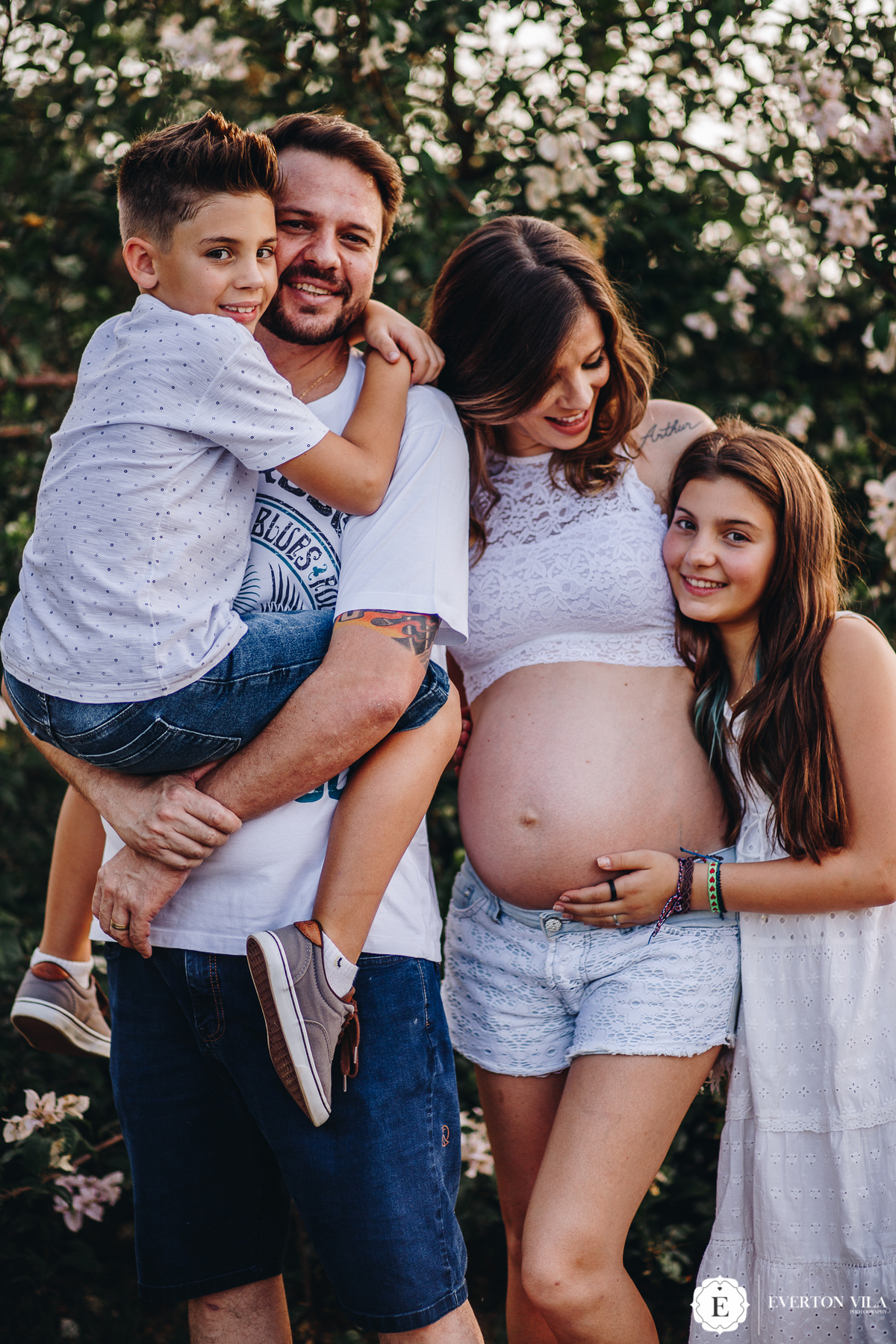 ensaio com a família toda na natureza em Cianorte