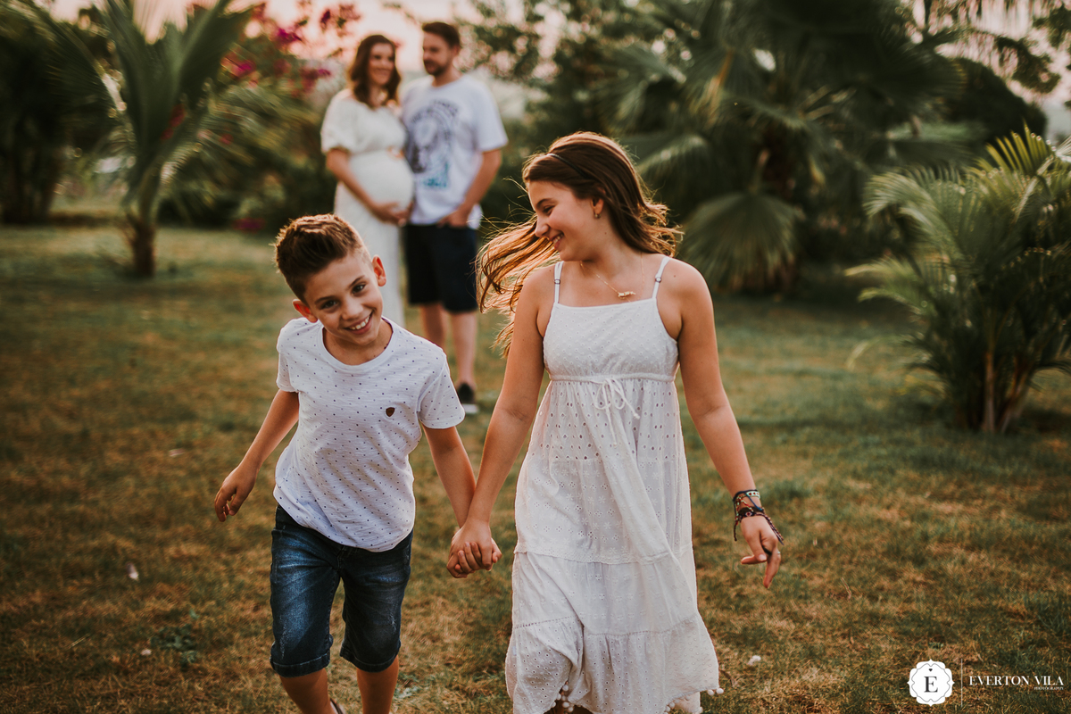 inspirações de fotos espontâneas em família na natureza
