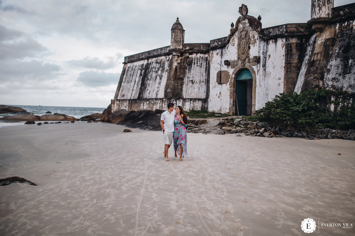 lindo casal caminhando em fortaleza nossa senhora dos prazeres no paraná