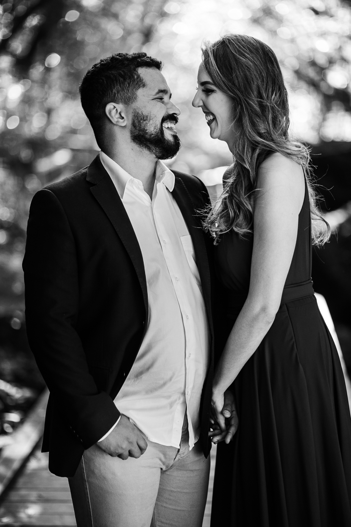 noivos espontâneos em ensaio pré casamento em ponta grossa