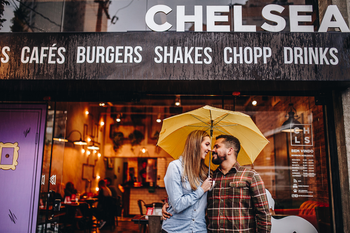 ensaio lindo e diferente de casal feito em chelsea no paraná