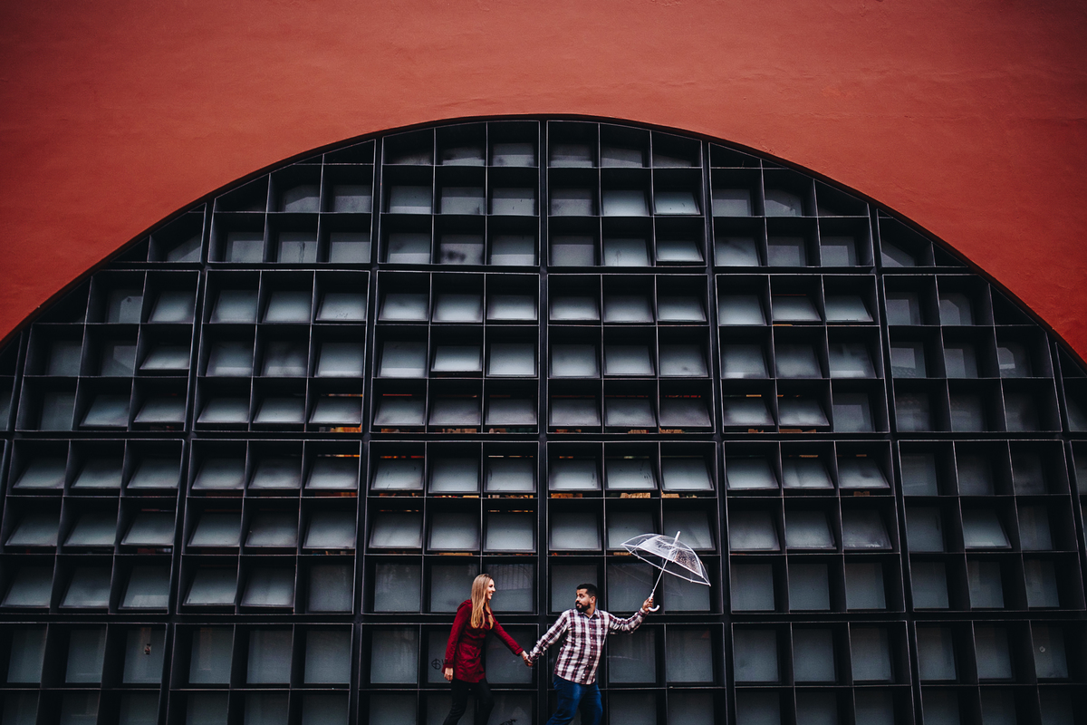 lindas inspirações de fotos correndo para ensaio urbano