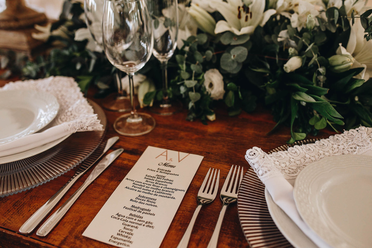 linda decoração clássica para casamentos noturnos