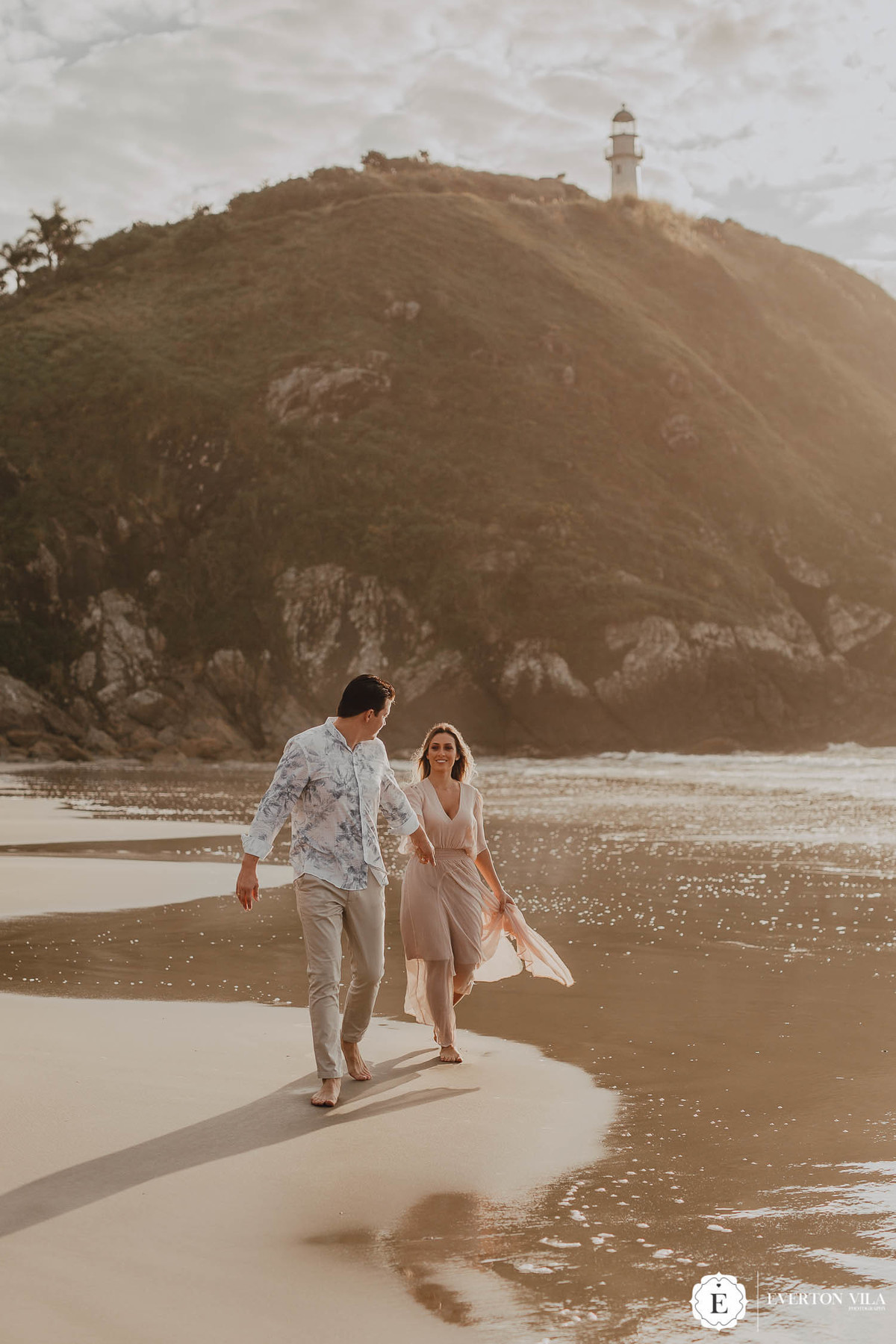 looks de tons claros para ensaio pré wedding