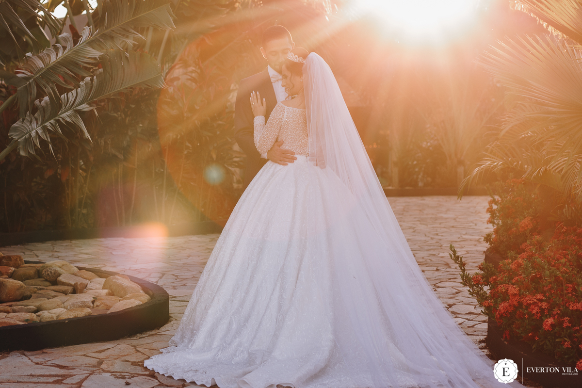 inspirações de fotos de casal no fim de tarde 