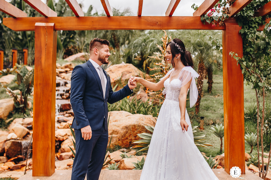 fotos divertidas de noivos em chácara real garden