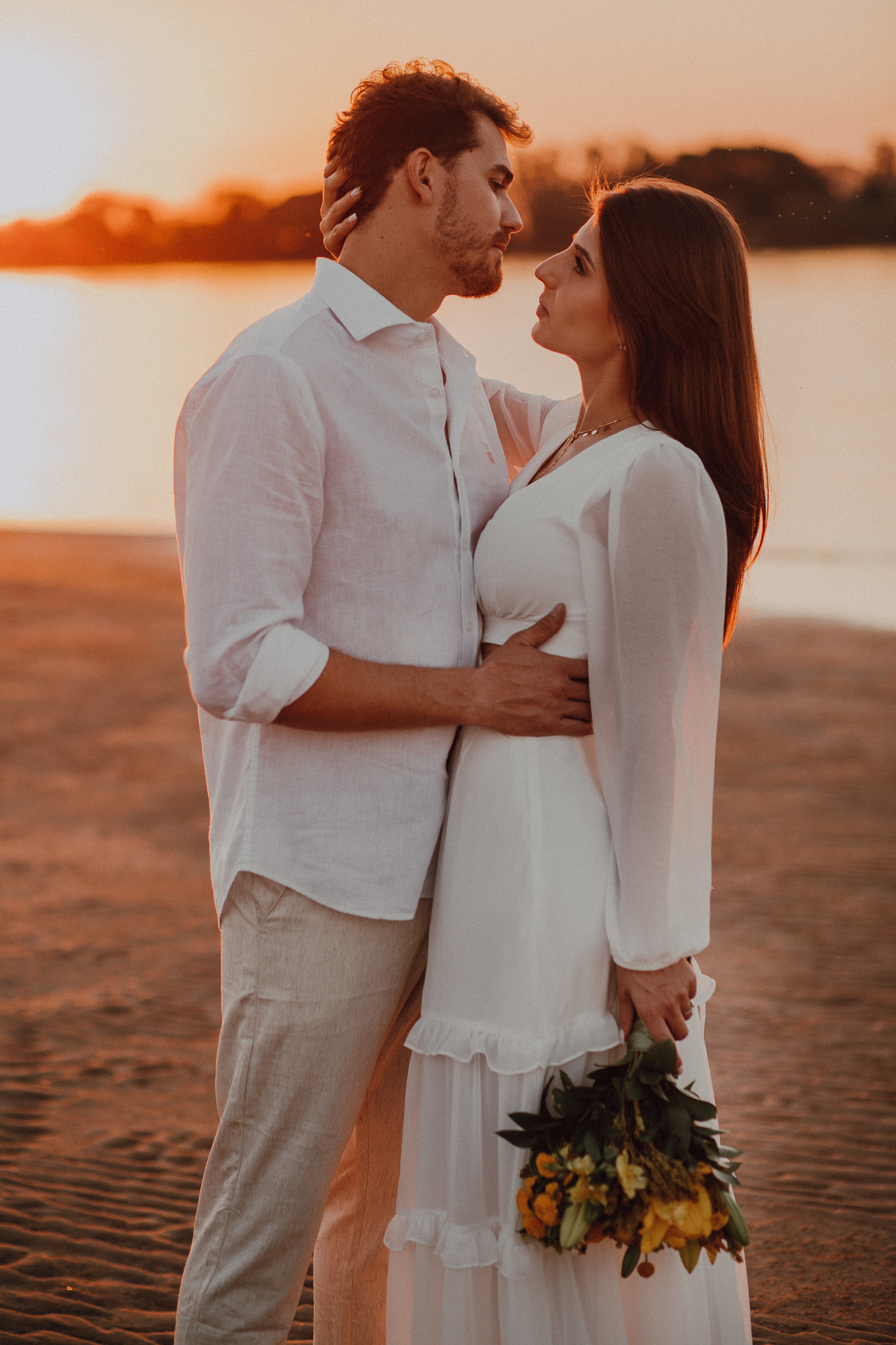 Lindo Ensaio Pré Wedding no Por do Sol